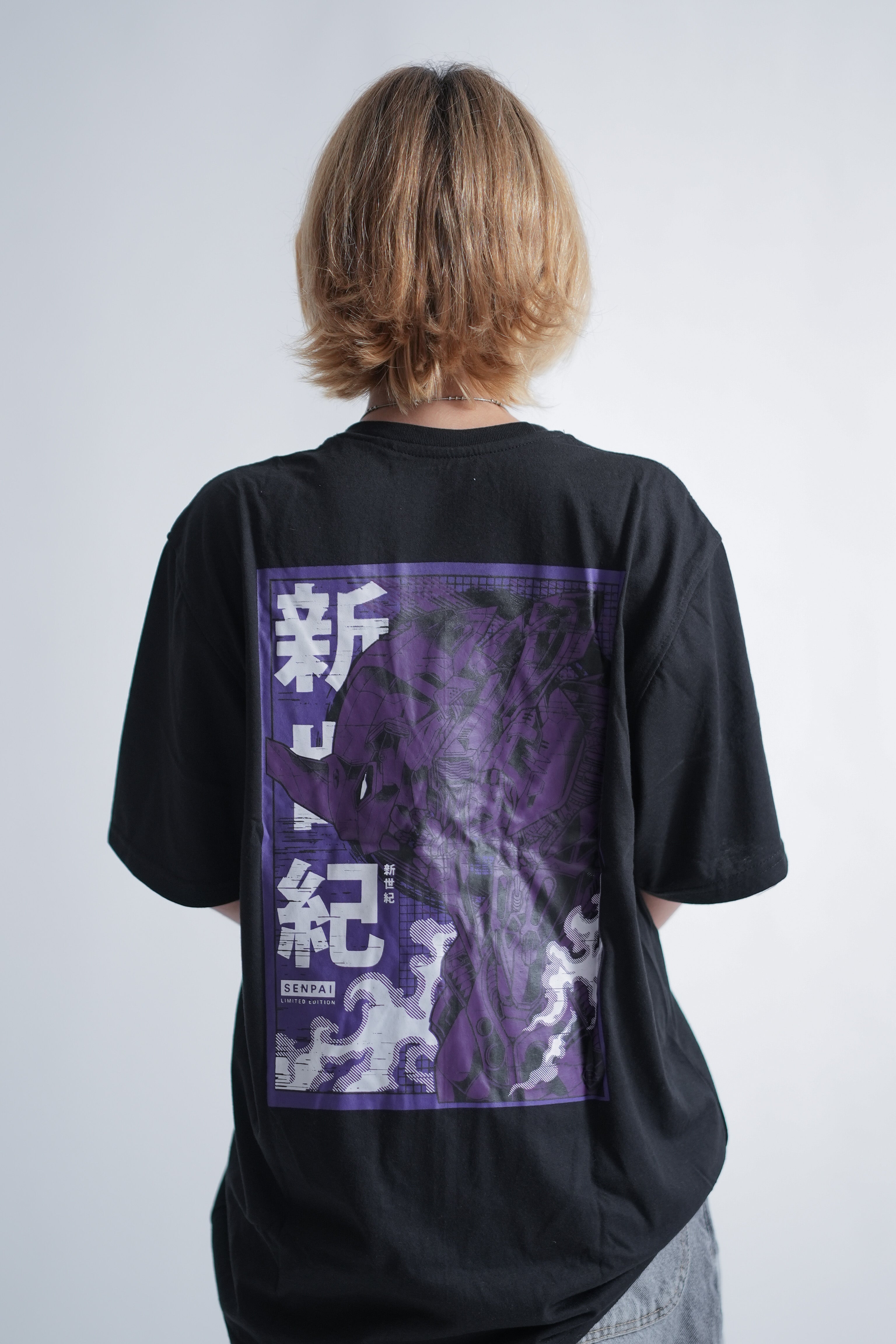 Senpai Tee (先輩)